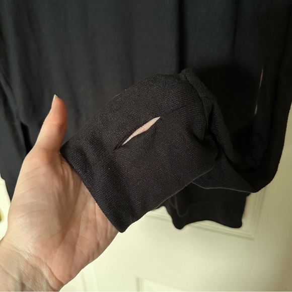 Sol and mane black sweater - Picture 3 of 5